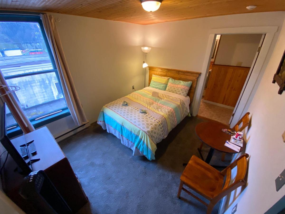 Historic Hotel Bayview Stewart Luaran gambar